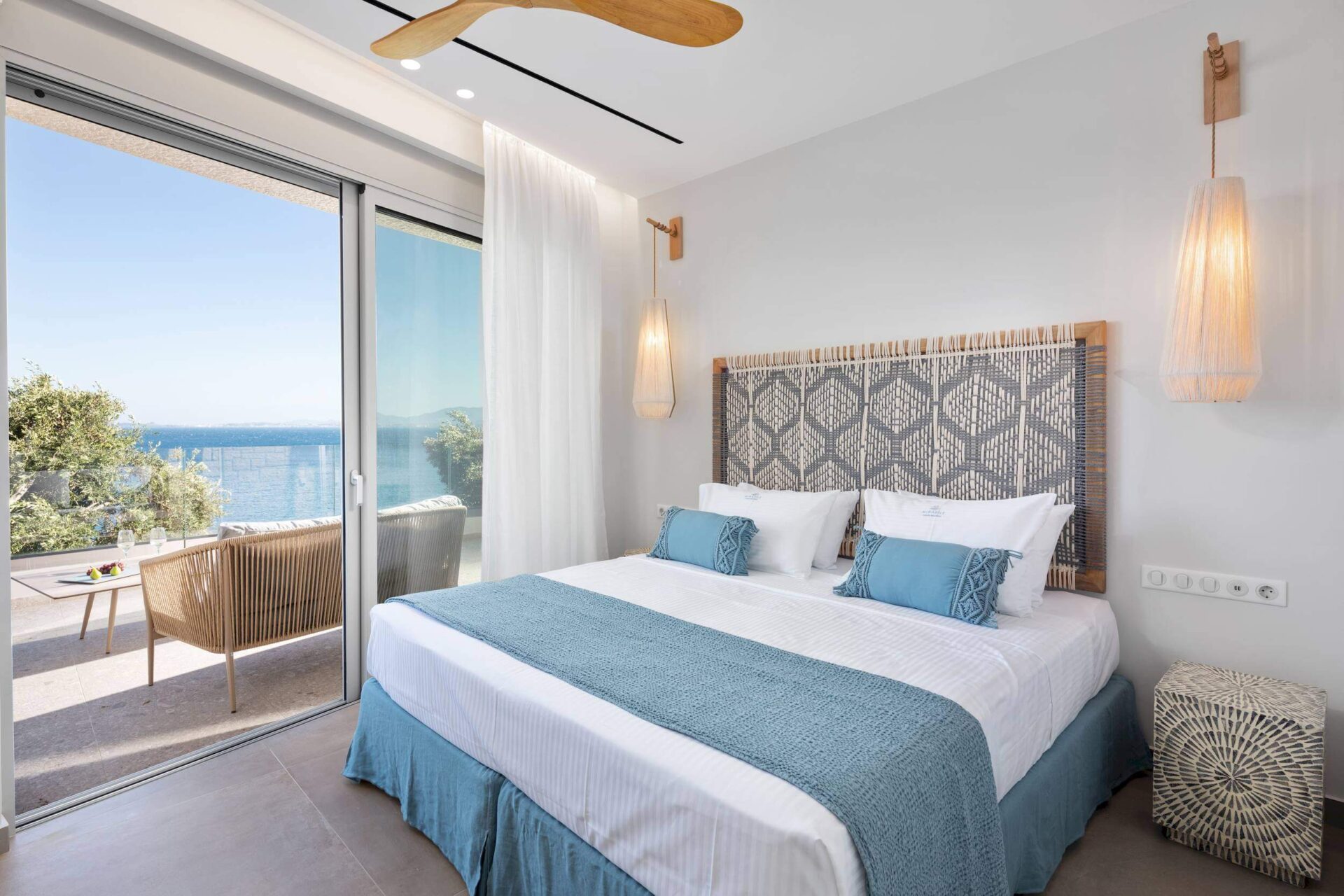 Mirabile Luxury Residence Corfu boutique room